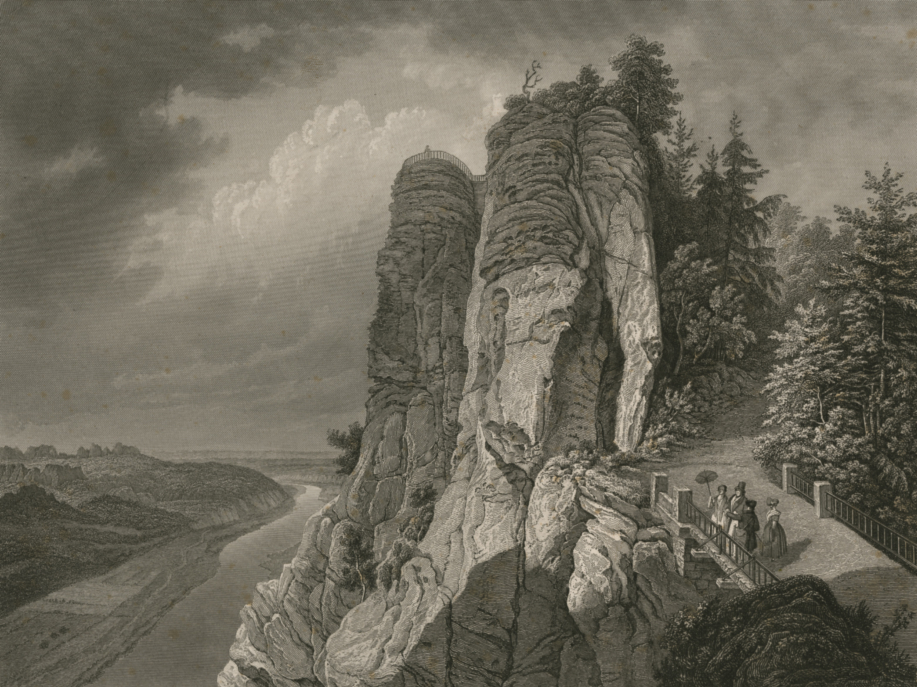 KI generiert: Das Bild zeigt eine dramatische Felsformation mit einer Aussicht auf einen Fluss, gesäumt von einer Baumlandschaft. Eine Gruppe von Personen wandert einen Pfad entlang, der zu einem Aussichtspunkt auf den Felsen führt.